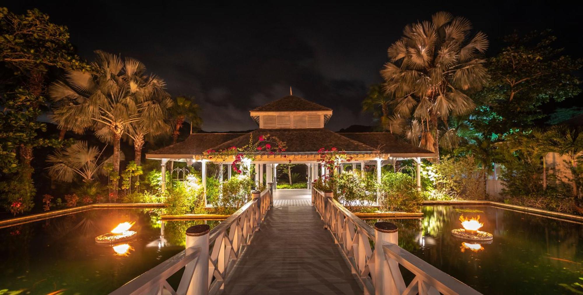 Carlisle Bay Hotel Old Road Exterior photo